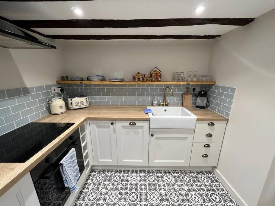 Historic Cambridgeshire Cottage Godmanchester Экстерьер фото