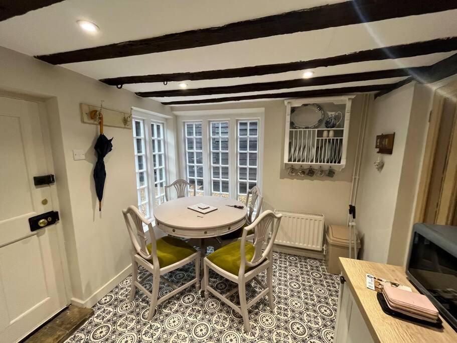 Historic Cambridgeshire Cottage Godmanchester Экстерьер фото