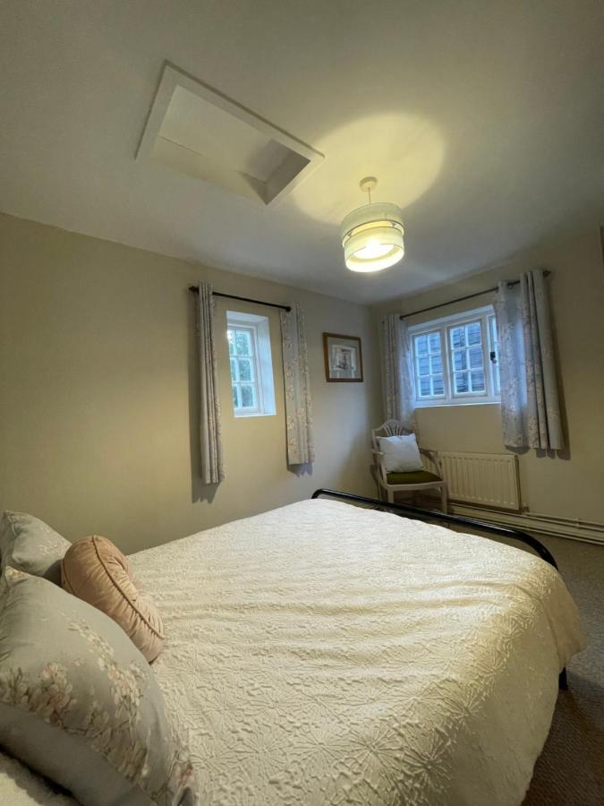 Historic Cambridgeshire Cottage Godmanchester Экстерьер фото