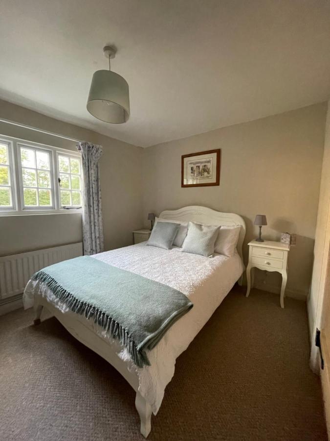 Historic Cambridgeshire Cottage Godmanchester Экстерьер фото