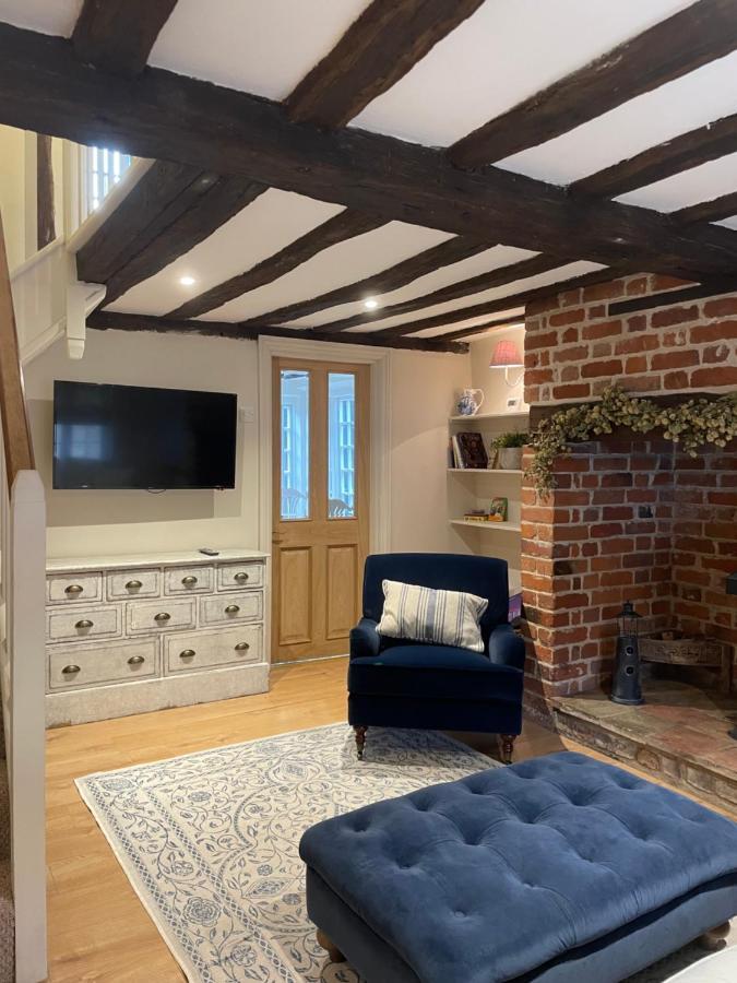 Historic Cambridgeshire Cottage Godmanchester Экстерьер фото